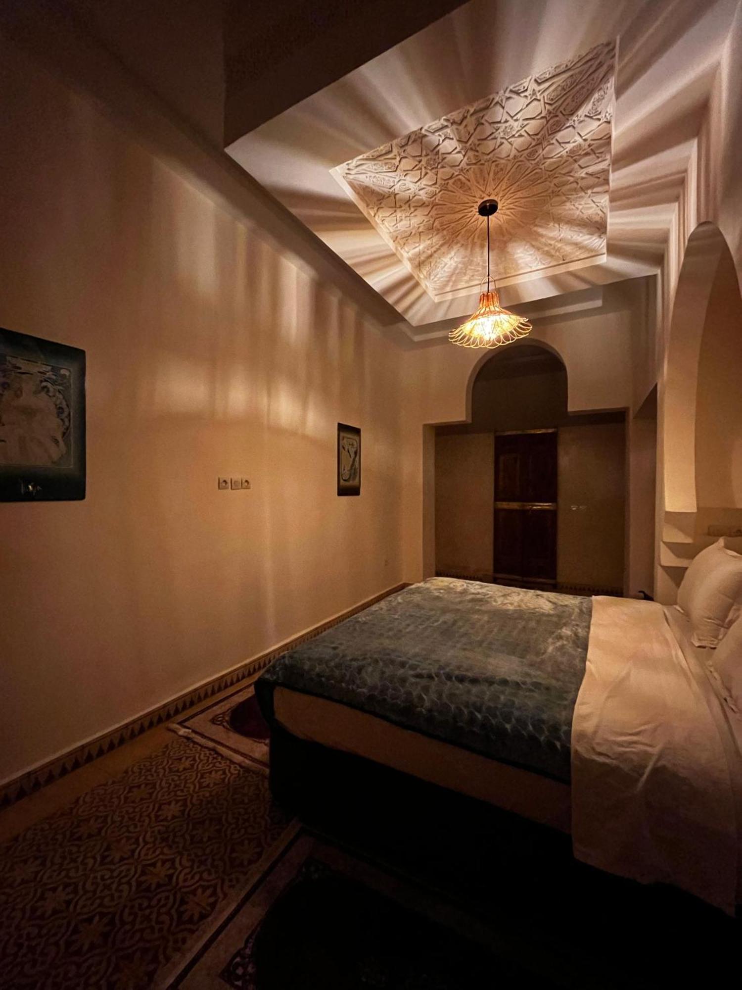 Riad Safran Ralya Bellouk Phòng bức ảnh